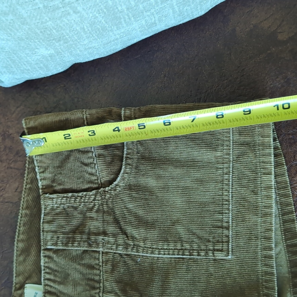 Vintage Abercrombie and Fitch corduroy shorts size 6 (2-4)